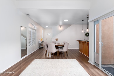 2-388 Avenida de Amigos-15