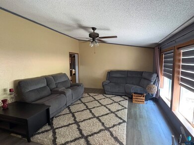 6404 W Nuthatch Place, Sioux Falls, SD 57107 - photo 4