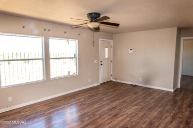 9043CF87-2F32-47CB-9394-F725AF7E5869