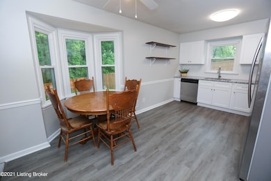 6516 Daverman Ct, Louisville, KY 40228 - photo 5