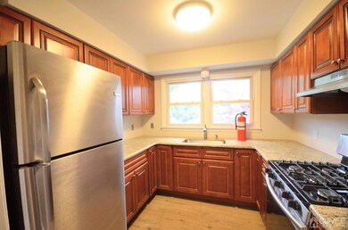 331 Chestnut St unit B, Roselle Park, NJ 07204 - photo 4