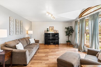 5615 Riverview Ct, Stevens Point, WI 54482 - photo 5