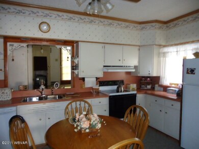 1205 W Walnut St, Coal Township, PA 17866 - photo 6