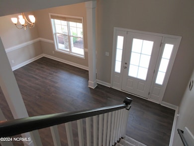 420 Wolfe Ln - Foyer 2