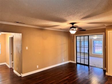 912 Iowa St, Irving, TX 75060 - photo 5