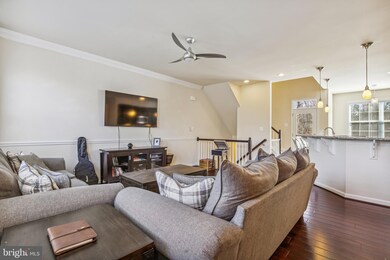 3570 Huntley Manor Ln, Alexandria, VA 22306 - photo 3