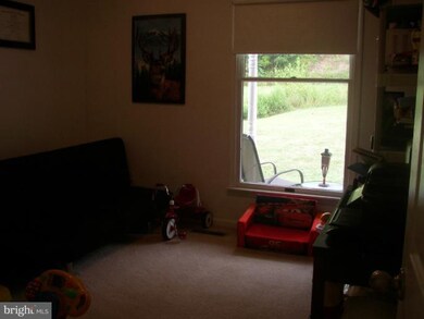 322 Thompson Hollow Rd, Bentonville, VA 22610 - photo 3