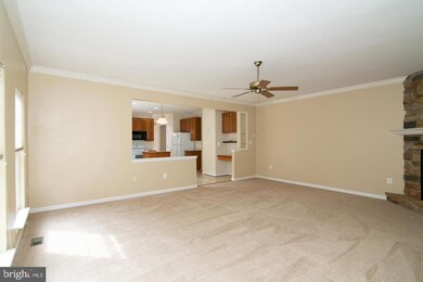 3018 Desert Palm Ct, Dumfries, VA 22026 - photo 5