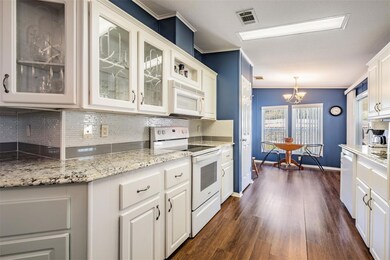 37501 Gill Ave, Zephyrhills, FL 33541 - photo 3