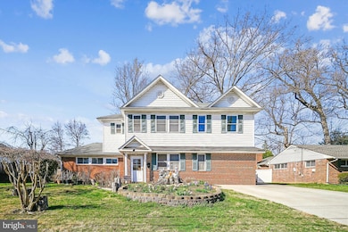 7314 Inzer St, Springfield, VA 22151 - photo 2