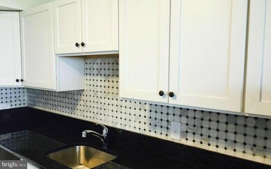 Strathmore Tower unit 902, Baltimore, MD 21215 - photo 6