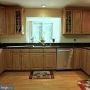 13225 Shady Ridge Ln, Fairfax, VA 22033 - photo 2