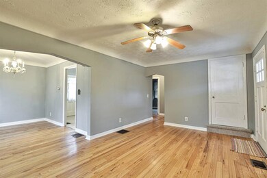 4425 Clifford Rd, Cincinnati, OH 45236 - photo 5