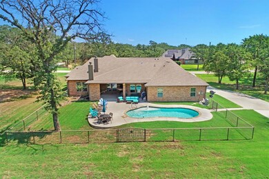 144 Flying Diamond Dr, Springtown, TX 76082 - photo 7