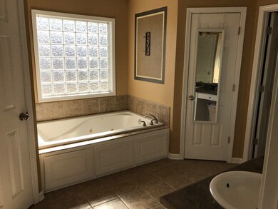 Jacuzzi tub