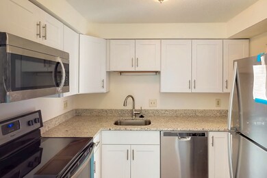 30 Margin St unit E, Lynn, MA 01905 - photo 6