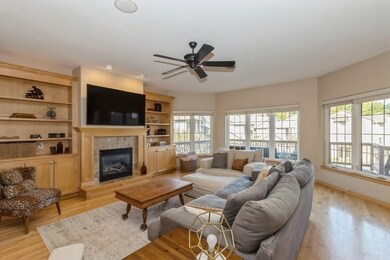 235 Holiday Rd unit 2, Coralville, IA 52241 - photo 5