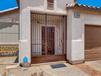 New front gate to help keep pups in.