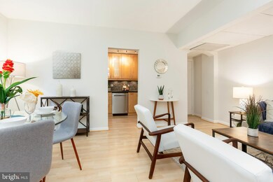 1905 N Rhodes St unit 31, Arlington, VA 22201 - photo 4