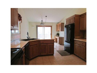 Kitchen. Large kitchen many cabinets, newer applia