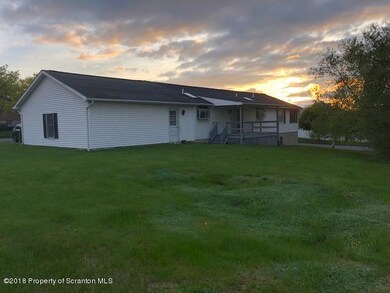 601 Shirley Ln, Dunmore, PA 18512 - photo 2