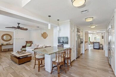 GAS STOVE AND GRANITE COUNTERS