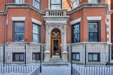 948 W Sheridan Rd unit 2D, Chicago, IL 60613 - photo 2