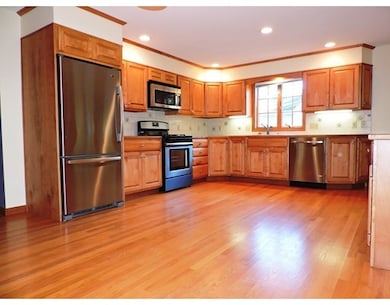 191 Chapin St, Ludlow, MA 01056 - photo 5