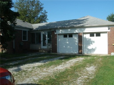 422 N 13th Ave, Beech Grove, IN 46107 - photo 3