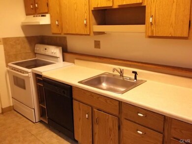 525 N New St, Allentown, PA 18102 - photo 6