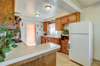 10814 Mansel Ave, Inglewood, CA 90304 - photo 2