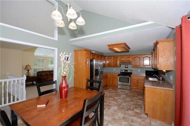 Open Floor Plan. Stainless Steel Appliances, New F