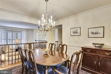 10728 Brewer House Rd, Rockville, MD 20852 - photo 5