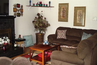 714 SW Oak St, Grants Pass, OR 97526 - photo 3