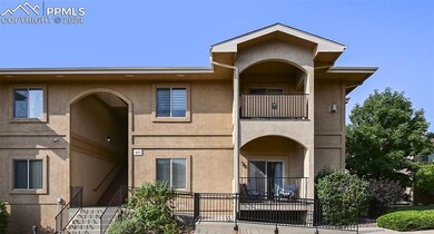 1635 Little Bear Creek Point unit 6, Colorado Springs, CO 80904 - photo 2