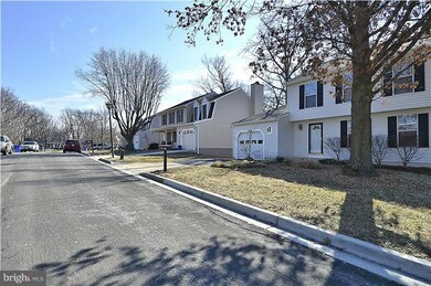 2828 Schubert Dr, Silver Spring, MD 20904 - photo 4