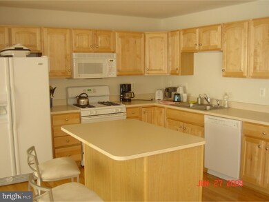 4545 Jasmine Dr unit 180, Center Valley, PA 18034 - photo 6