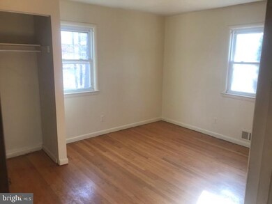 6319 Tuckerman St, Riverdale, MD 20737 - photo 5