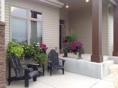 1443 Eagle Crest Loop, Bismarck, ND 58503 - photo 3