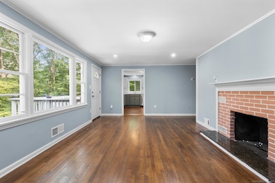 427 Three Mile Course, Guilford, CT 06437 - photo 3