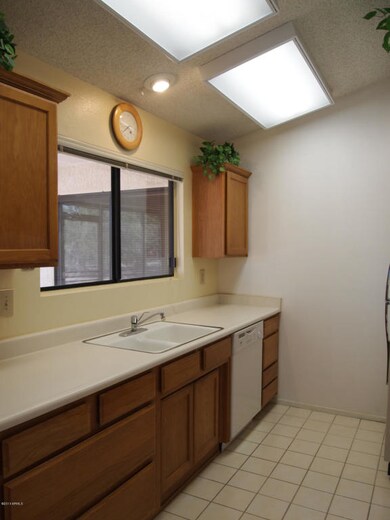 Light & Bright kitchen