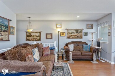 06-Living Room_SOPH5182