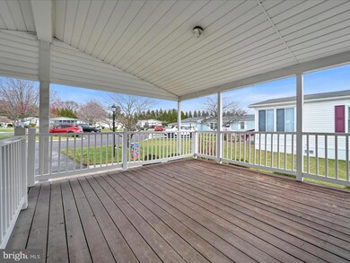 571 W Cedar St, Palmyra, PA 17078 - photo 4