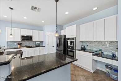 10-Kitchen