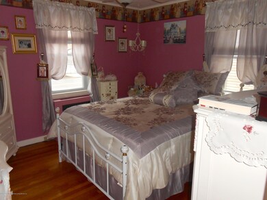 165 10th St, Staten Island, NY 10306 - photo 6