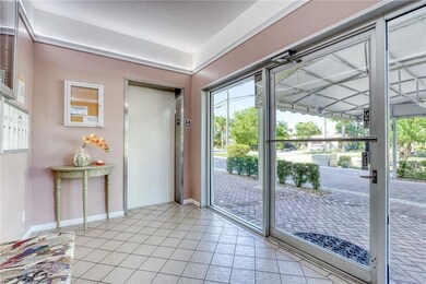 4770 Bayview Dr unit 311, Fort Lauderdale, FL 33308 - photo 5