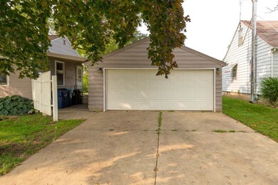1007 Byron Ave, Waterloo, IA 50702 - photo 3