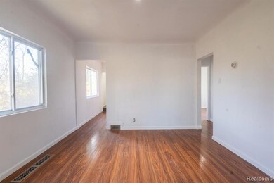 12739 Hamburg St, Detroit, MI 48205 - photo 7