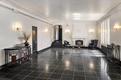 141 Wyckoff Place unit 2E, Woodmere, NY 11598 - photo 5