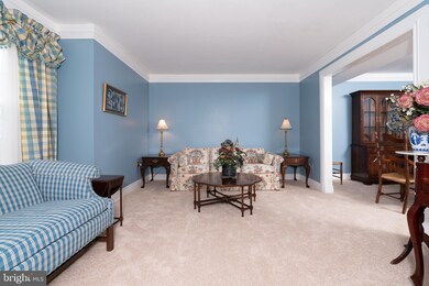 828 Joeck Cir, West Chester, PA 19382 - photo 3
